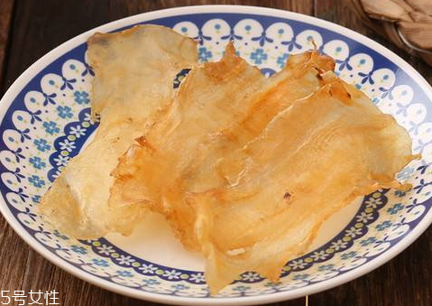 鱈魚(yú)膠多少錢(qián)一斤 鱈魚(yú)膠的挑選技巧