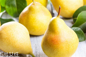 減肥一天吃幾個梨子？怎樣吃梨子減肥？