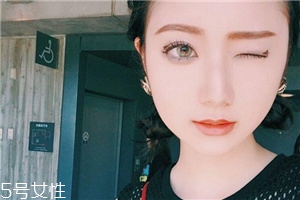 什么是折痕眼線？完整畫眼妝的順序