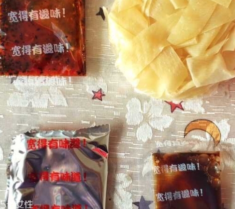 阿寬紅油面皮泡不爛 里面含有膠？