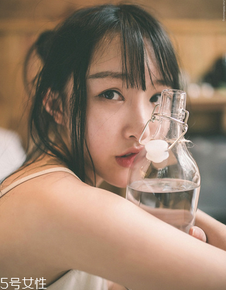絲白祛斑軟膏多久見效？三個療程效果更佳