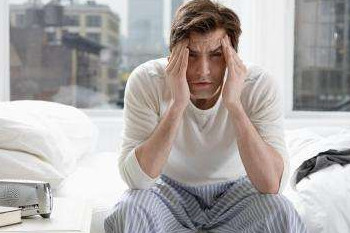 經(jīng)常性頭暈頭痛怎么辦？這些食物千萬別吃