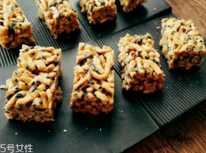 沙琪瑪是油炸食品嗎？熱量高少吃一點