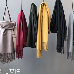 冬天戴什么圍巾好看？貌美又溫暖的圍巾大盤點(diǎn)