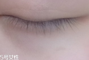 ettusais艾杜莎睫毛膏打底膏怎么用？睫毛一天不會(huì)塌