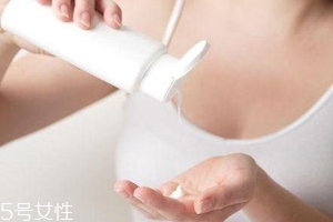 去角質(zhì)身體乳該怎么挑選？認(rèn)準(zhǔn)甘醇酸濃度最重要