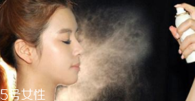 防曬噴霧為什么用得那么快？噴夠多才有用