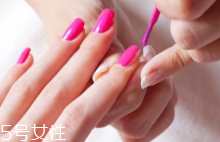 指甲油怎么挑選？看看是否符合這12點