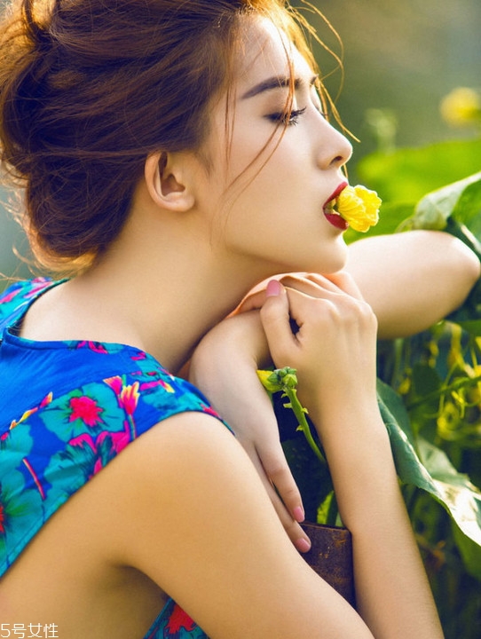 眼影怎么畫會自然好看？眼影顏色這樣搭配最好看