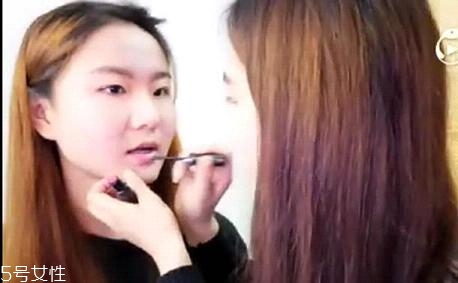 內(nèi)雙怎么畫(huà)眼線？?jī)?nèi)雙眼皮畫(huà)眼妝技巧