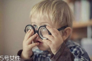 哪些因素會(huì)影響寶寶的視力？8大因素需注意