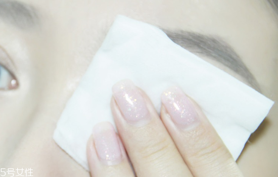 豆沙色眼妝怎么畫？超受歡迎的空氣眼妝畫法