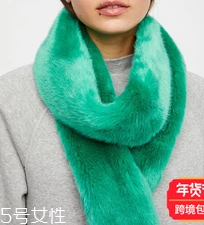 冬天圍巾什么顏色好看？為你推薦經(jīng)典款圍巾