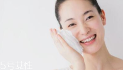 精華水購買要注意哪些成分？看清成分排位