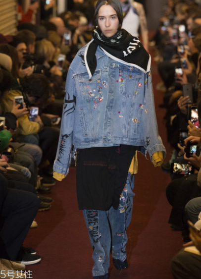 vetements2018秋冬系列服裝怎么樣_好看嗎？