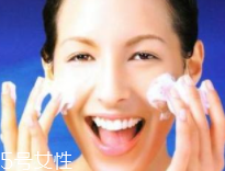 洗臉時(shí)一定要順時(shí)針嗎？只是一種習(xí)慣