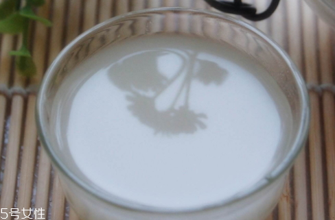 米酒為什么會有雜質(zhì) 發(fā)酵的結(jié)果