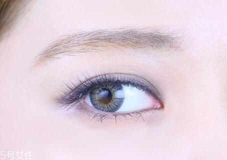西柚色眼影怎么畫？教你畫高冷女神妝容