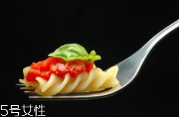 鋅對肌膚有哪些作用？鋅有助于防曬和抗衰老