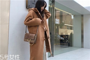 大衣上的霉點(diǎn)怎么去除？這樣做霉點(diǎn)輕松去除