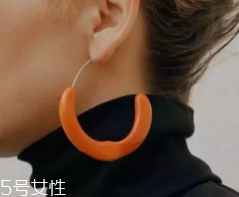 耳飾該怎么挑選？大臉適合耳釘