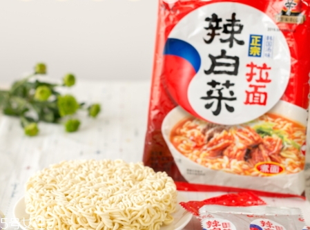 辛拉面多少錢一包？辛拉面價格有點(diǎn)偏貴