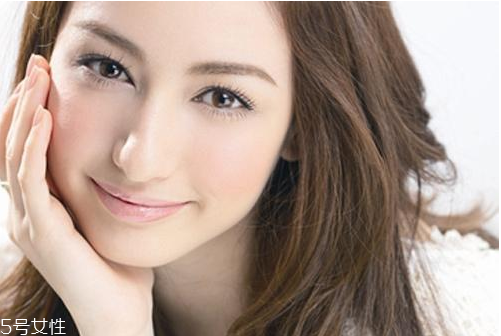 開眼角后多久可以消腫？開眼角疤痕不會完全消失
