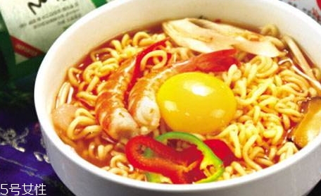 農(nóng)心辛拉面真的健康嗎？看看它非油炸的真面目