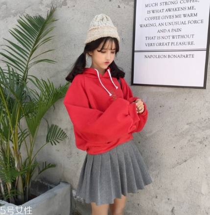 紅色衛(wèi)衣適合什么人穿？紅紅火火過新年