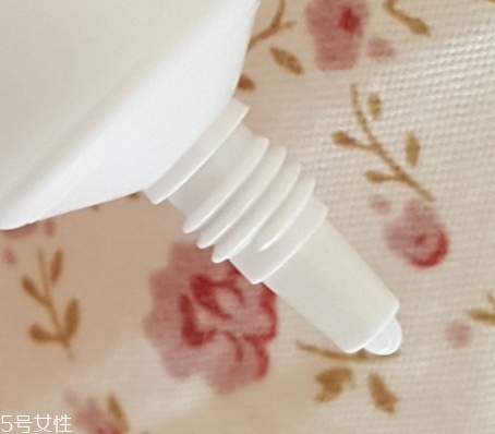 眼部凝膠什么時(shí)候用？更加推薦晚上用