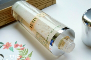 海藍(lán)之謎煥膚水適合干皮嗎？海藍(lán)之謎煥膚水產(chǎn)品評測
