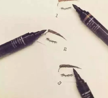 眉粉和眉筆哪個自然？更持久？