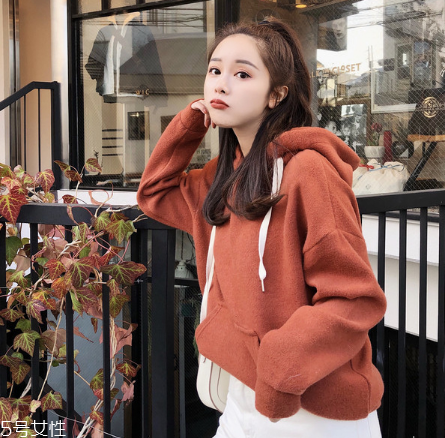衛(wèi)衣適合多大的人穿？你值得擁有的減齡神器