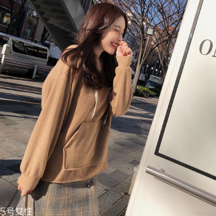 衛(wèi)衣適合什么體型人穿？不同體型選擇不同款式