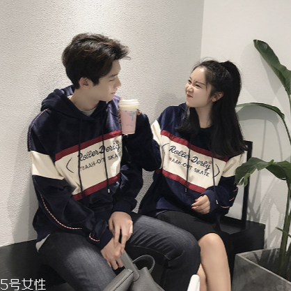 衛(wèi)衣掉色怎么辦？這樣洗不會掉色