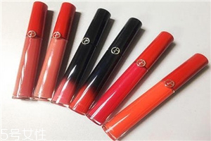 阿瑪尼黑管紅管哪個(gè)好？打造鮮艷欲滴的動(dòng)人雙唇