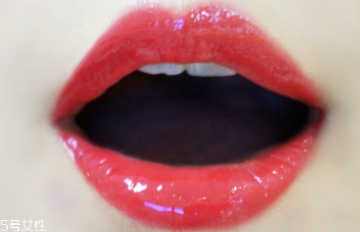 唇釉可以當(dāng)腮紅嗎？唇釉這樣涂最好看