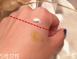 CPB晶致眼霜油不油？水油科學配比