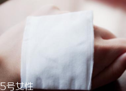 化妝棉能涂抹防曬霜嗎？上妝更均勻