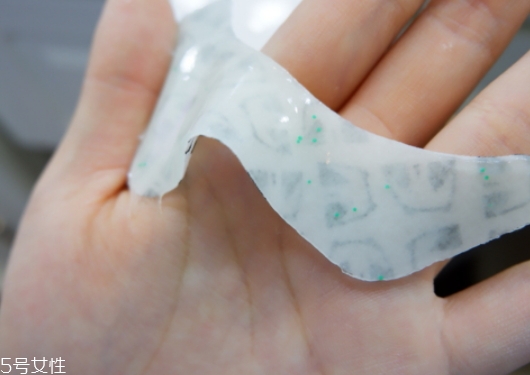 pandaw潘達眼膜可以敷多久？潘達眼膜要洗嗎