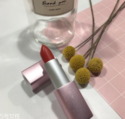 花西子是什么牌子？國(guó)貨新星品牌