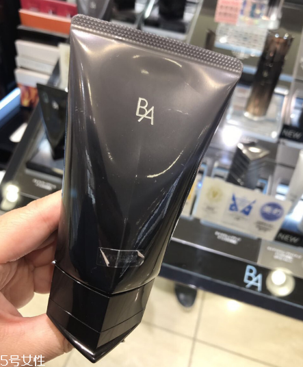 pola黑ba洗面奶好用嗎？挑不出毛病的一款洗面奶