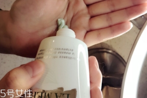 LA MER潔面泡沫為什么泡沫不多？要注意使用手法
