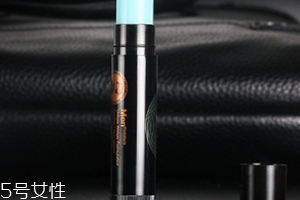 唇膏和唇釉哪個好用？唇膏vs唇釉