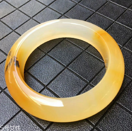 黃龍玉有收藏價值嗎？不同等級收藏價值不同