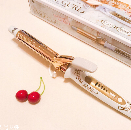 小泉成器陶瓷卷發(fā)棒好用嗎？好用的發(fā)型工具卷發(fā)棒