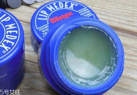 blistex小藍罐怎么用？性價比超高的護唇膏