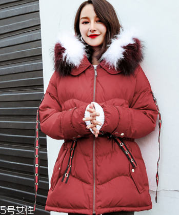 冬天穿什么羽絨服顯瘦？教你做冬日小妖精