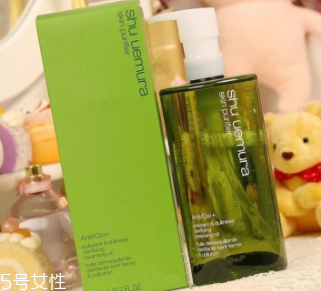 卸妝油哪個牌子好用？網(wǎng)紅卸妝油盤點