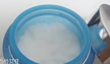 紀(jì)梵希水漾活妍面霜好用嗎？冰淇淋質(zhì)地的面霜評測